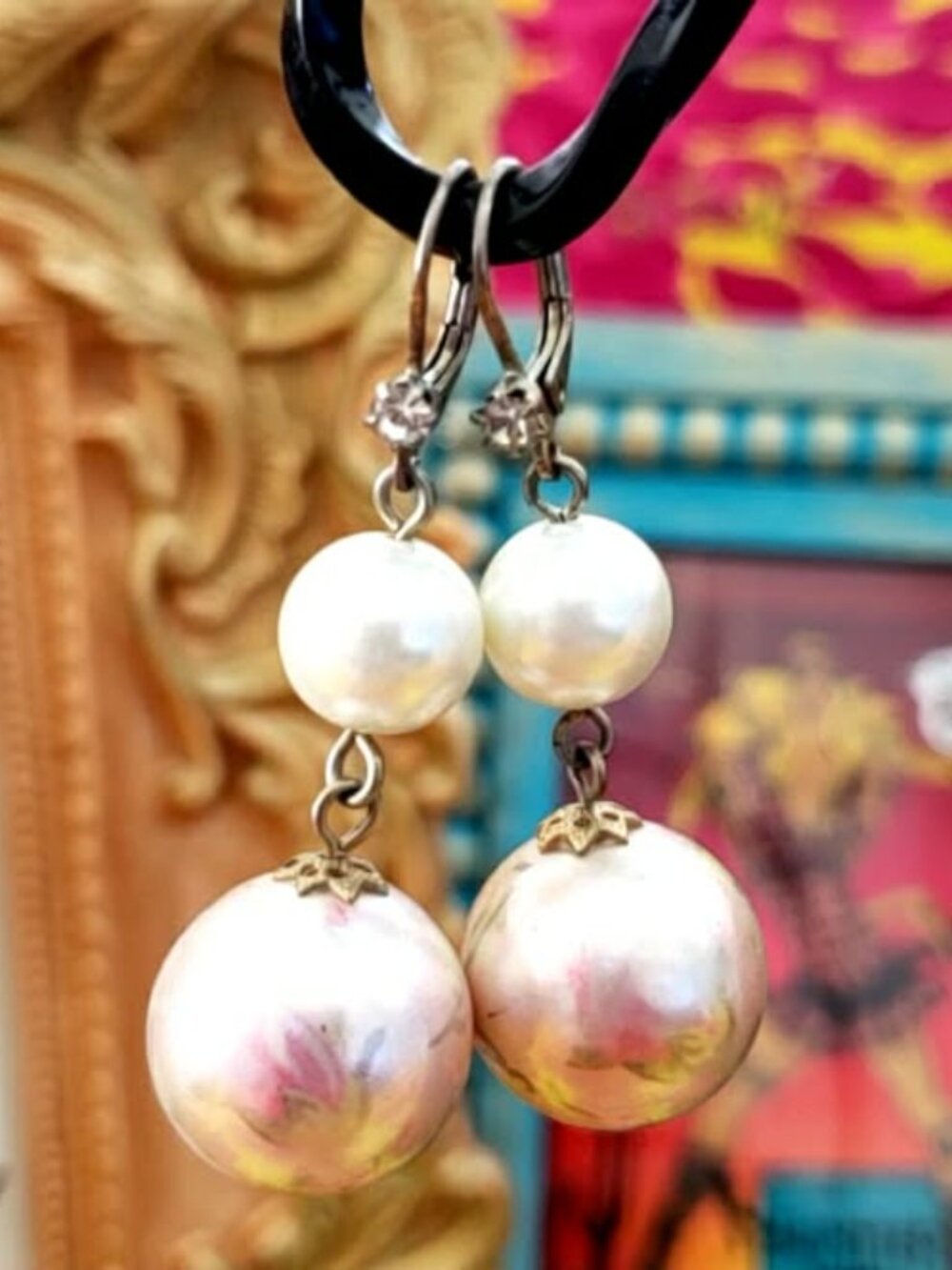 Betsey Johnson Vintage Large Cream Pink Rosebud Floral Pearl Dangle Earrings Y2K